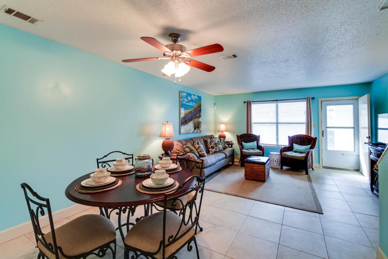Destin Townhome With Balcony - Walk To The Beach! Экстерьер фото